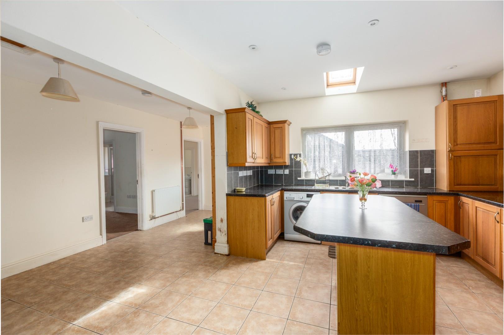 Plunch Lane, Mumbles, Swansea, SA3 4JE